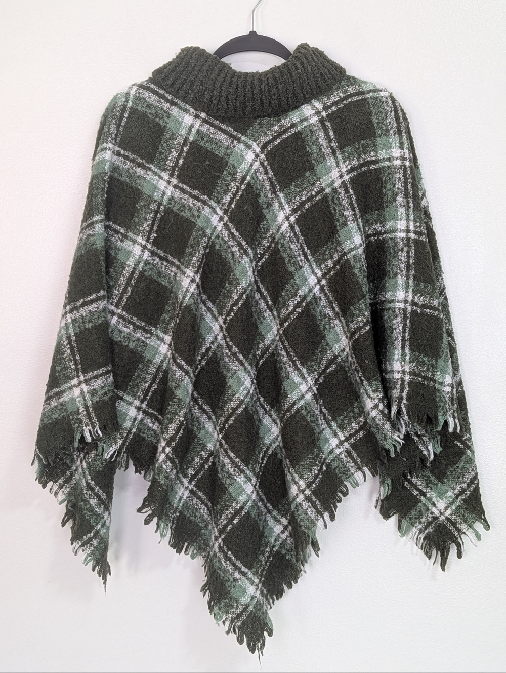 🌸Green‎ & White Plaid Fringed Turtleneck Poncho Sweater One Size